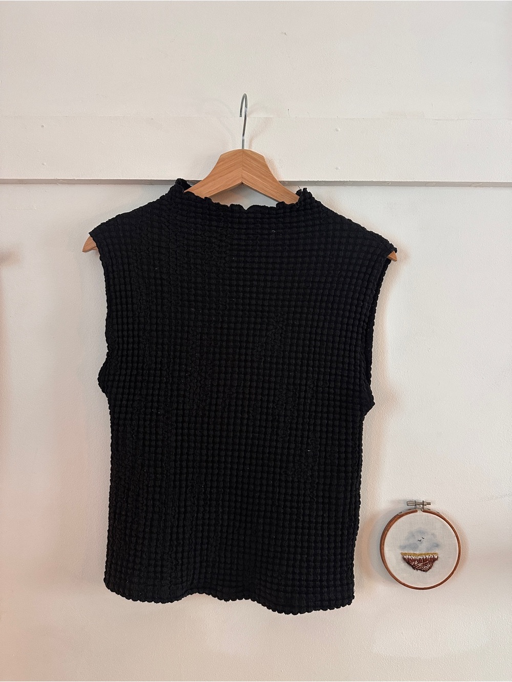 Zara Black Sleeveless Waffle Knit Tank